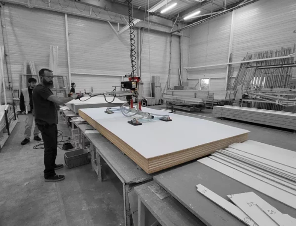 Manipulateur de panneaux bois